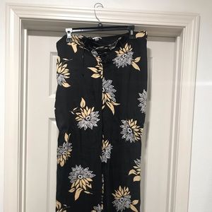 Amuse society crop pants, never worn